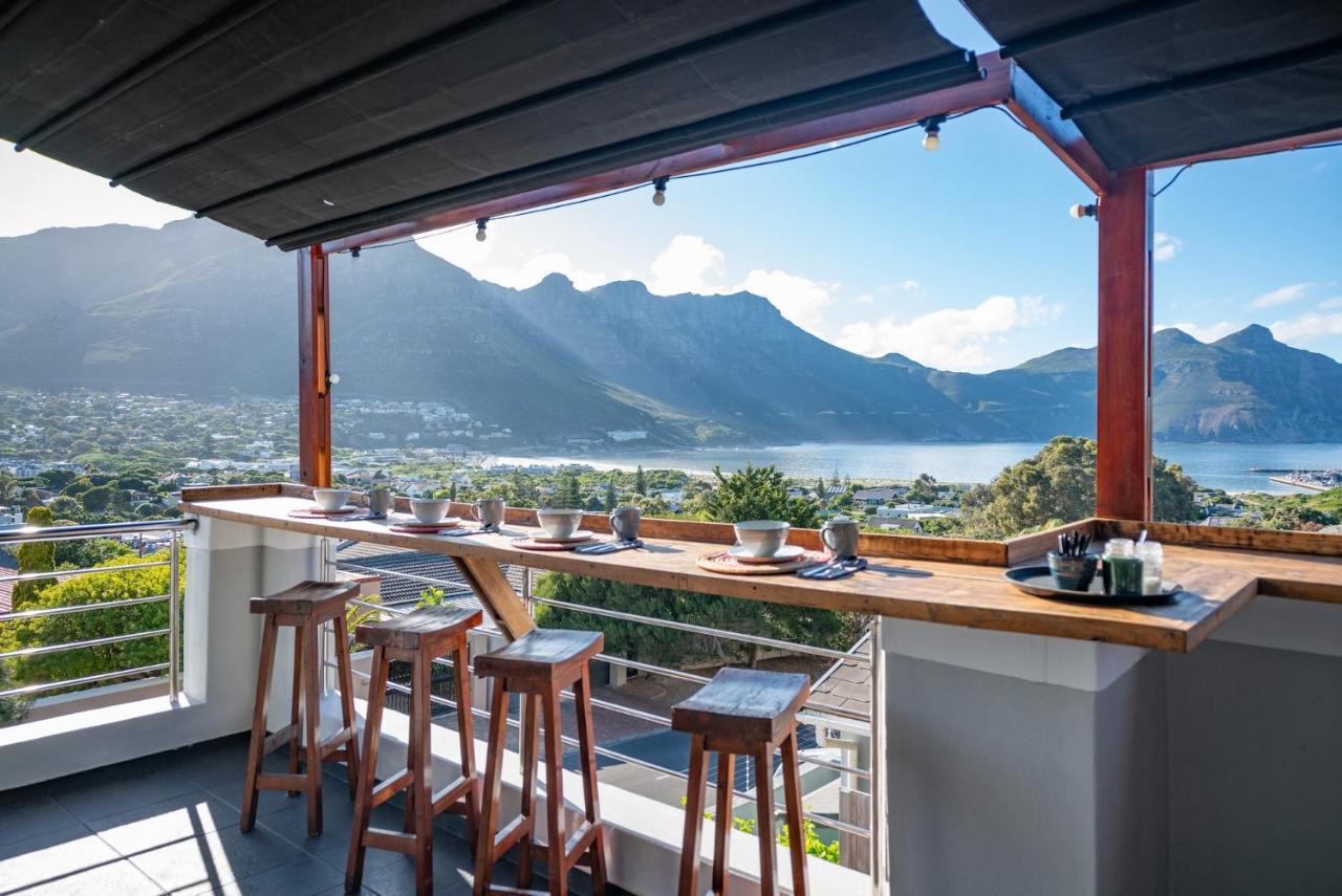 Hout & About Guest House Hout Bay Esterno foto