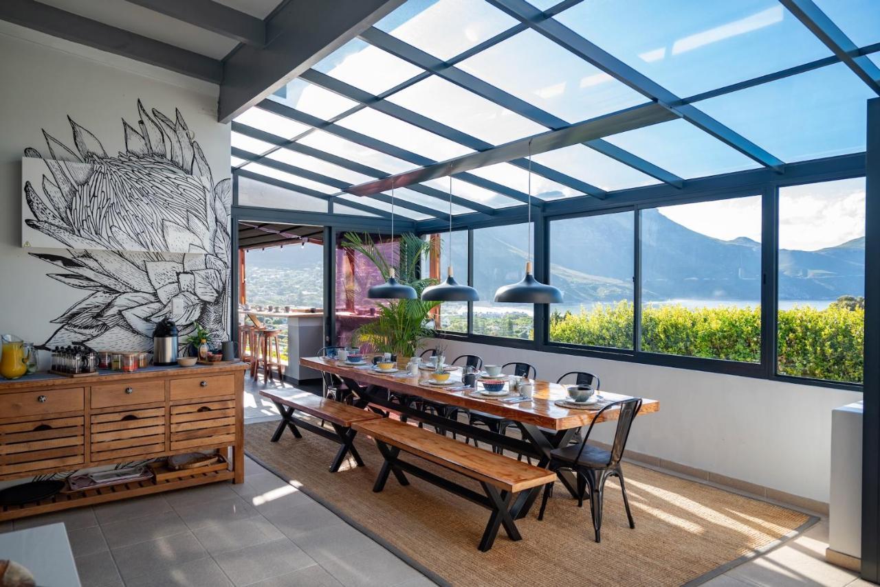 Hout & About Guest House Hout Bay Esterno foto