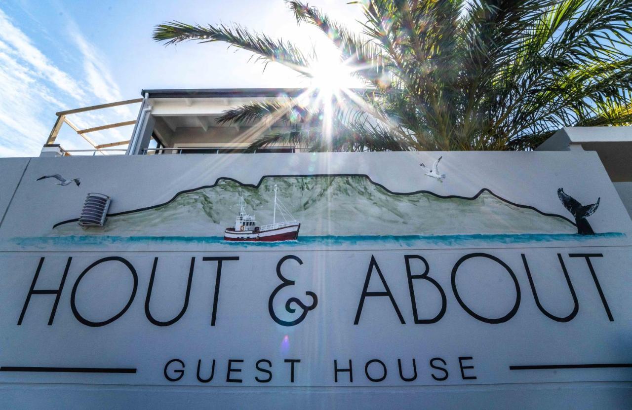 Hout & About Guest House Hout Bay Esterno foto